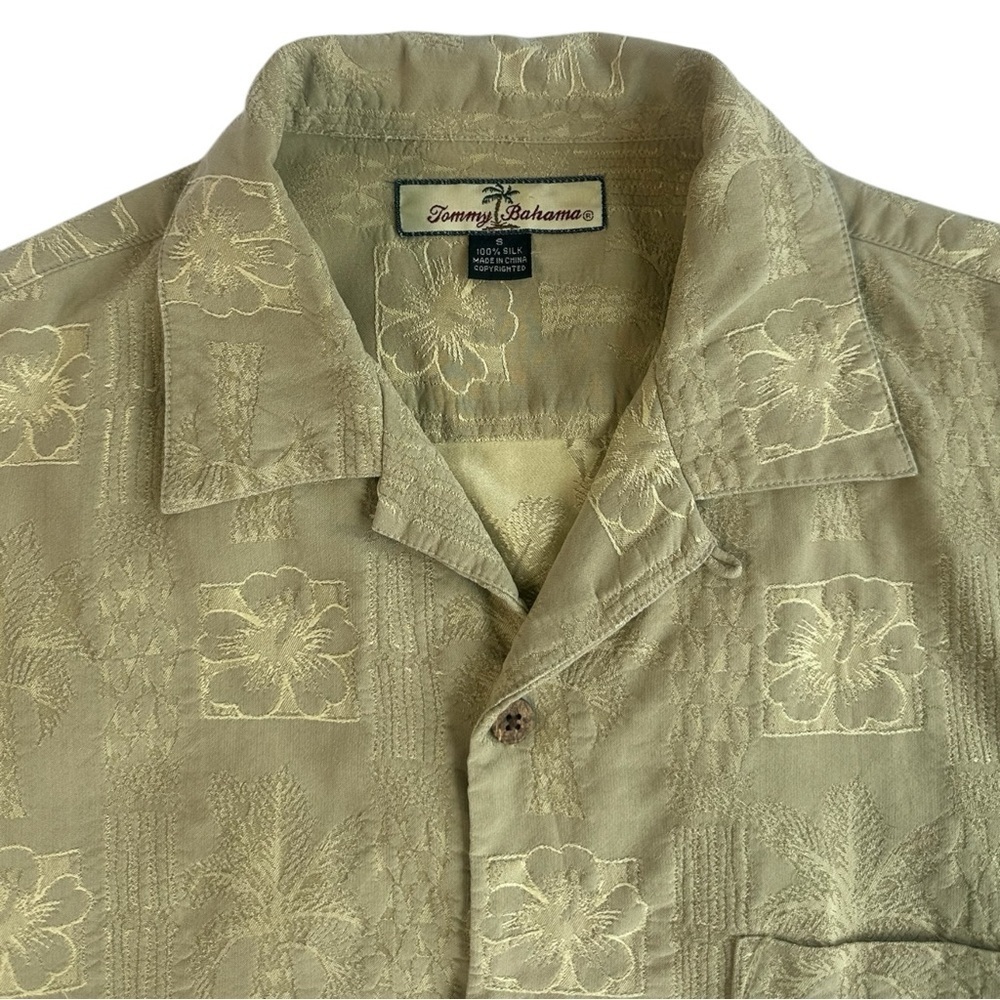 Tommy Bahama Men's 100% Silk Hawaiian Camp Short Sleeve Shirt Size Small - Picture 3 of 8